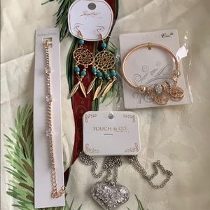 4 fashion jewelry new earrings-necklace-bracelet